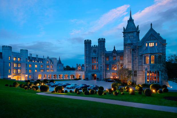 Adare_Manor_Entrance_Jack_Hardy_2017.jpg