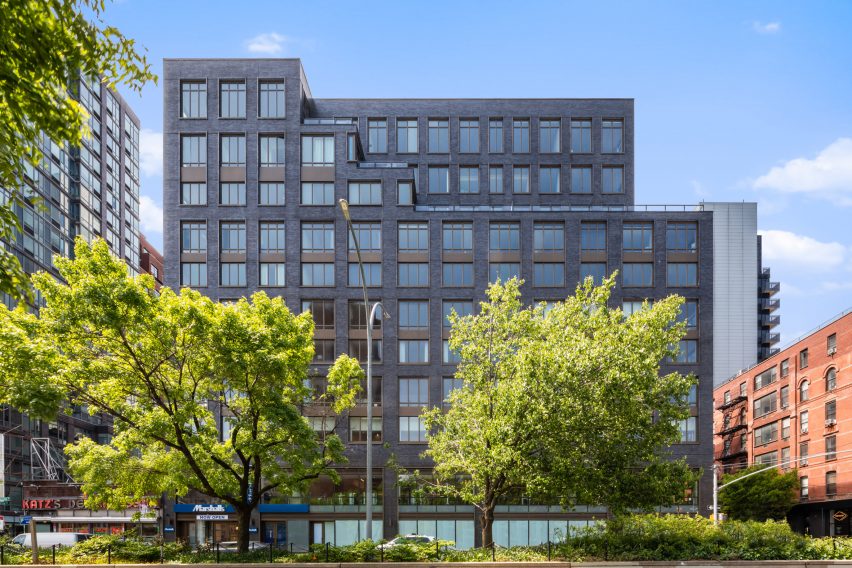 196 Orchard model residence in Manhattan by Alex P. White