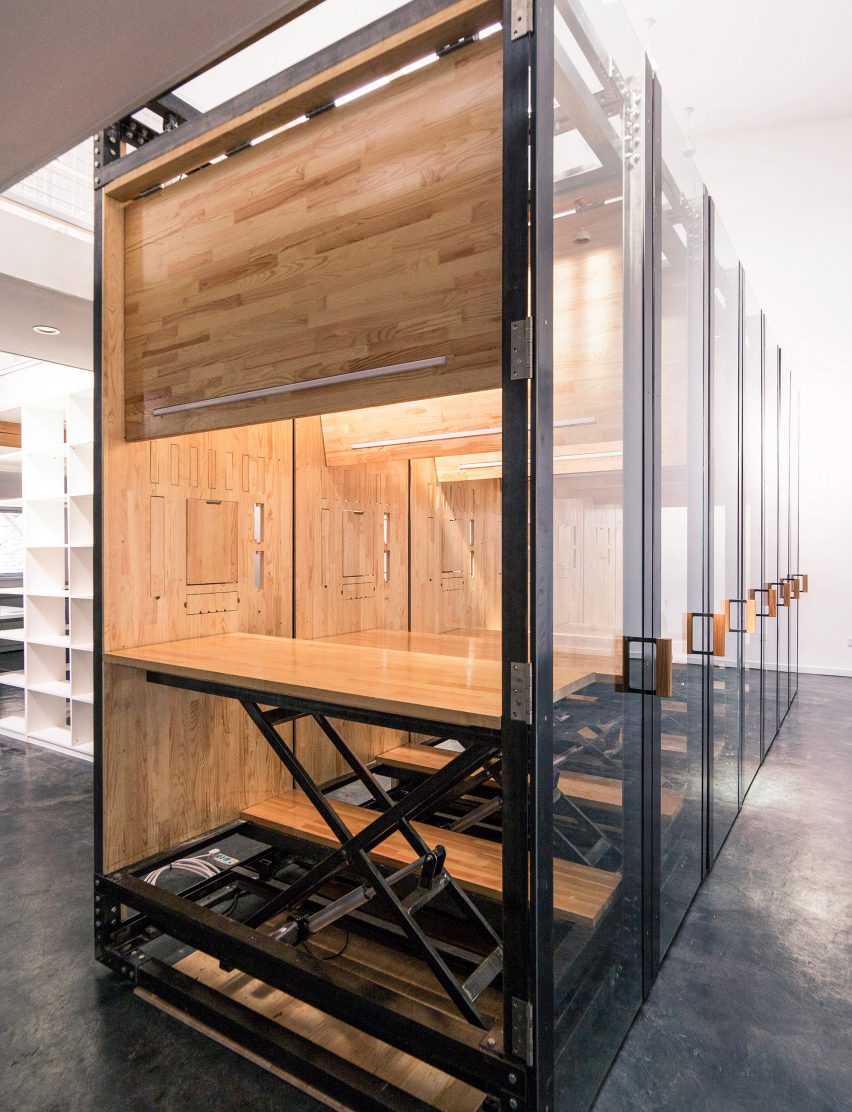 9.639 Inserted Variable Micro Office by LUO Studio