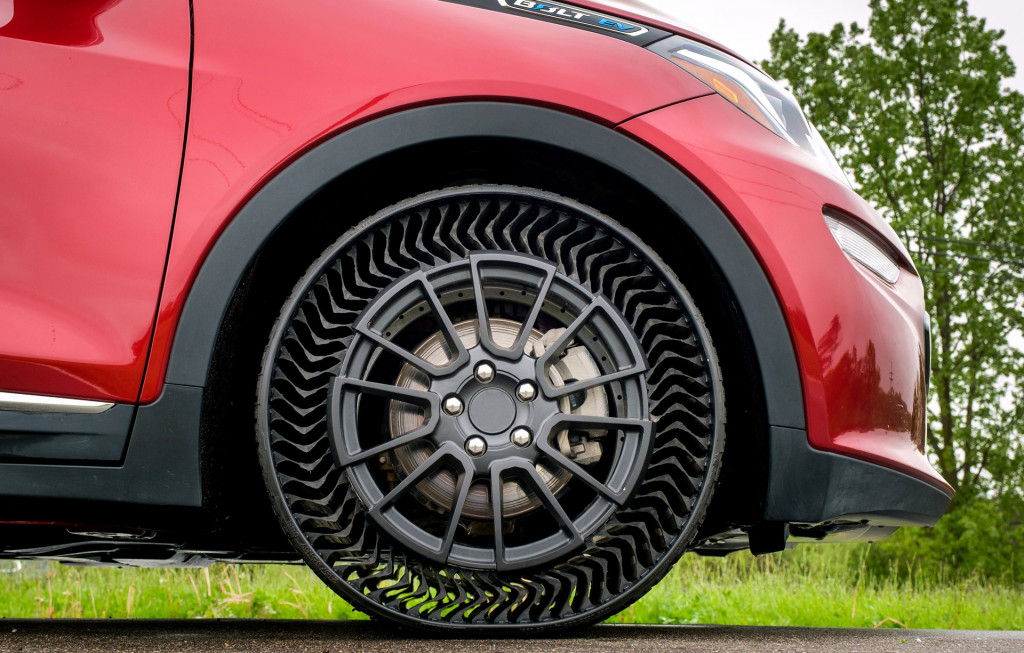 Chevrolet Bolt EV fitted with prototype airless tires from Michelin