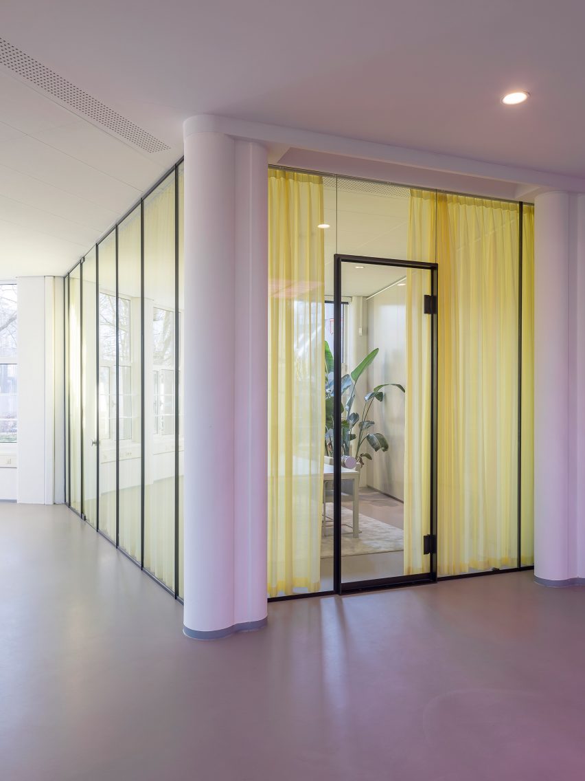 Flowpolis office designed by Space Encounters