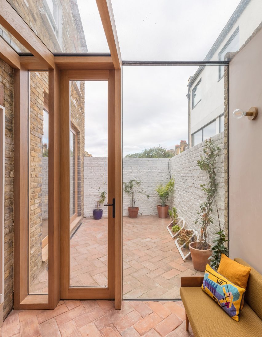 Love Walk house extension by Vine Architecture