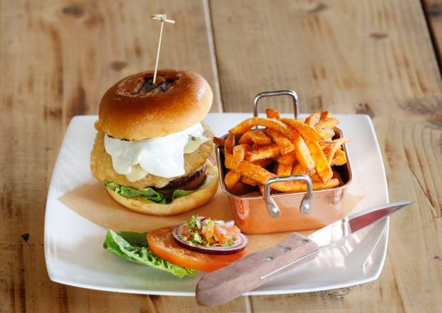 The Hungry Moose, Kilkenny NO FEE0009 The Hungry Moose Burger.jpg
