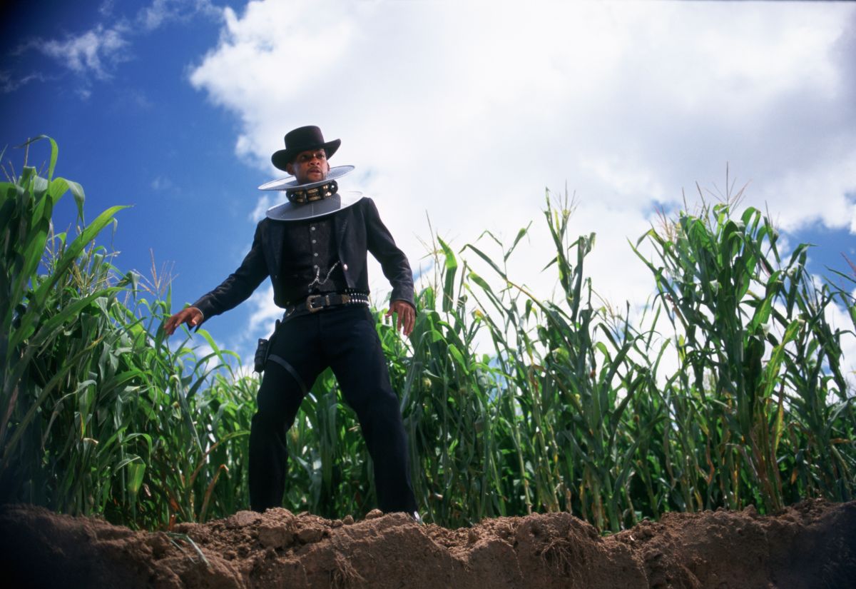 Will Smith trying to keep his head in 'Wild Wild West'