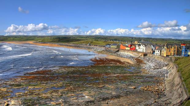 Lahinch, Co. Clare Depositphotos_2422323_s.jpg