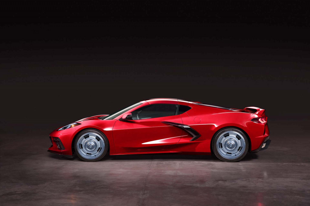 2020 Chevrolet Corvette Stingray with 1967 Corvette Roadster wheels