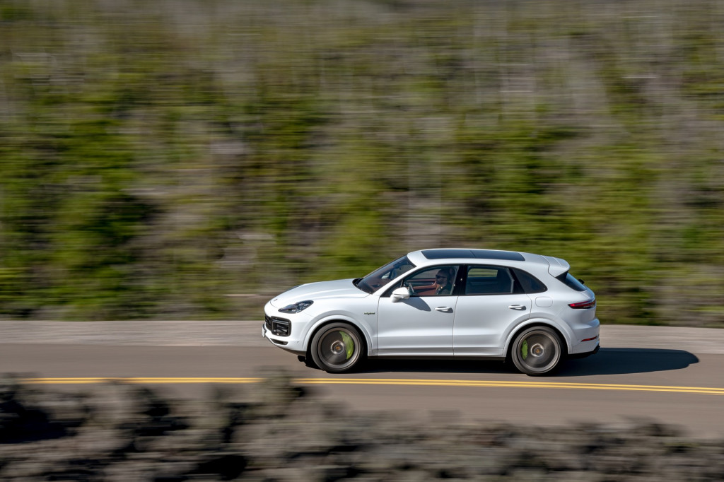 2020 Porsche Cayenne Turbo S E-Hybrid 