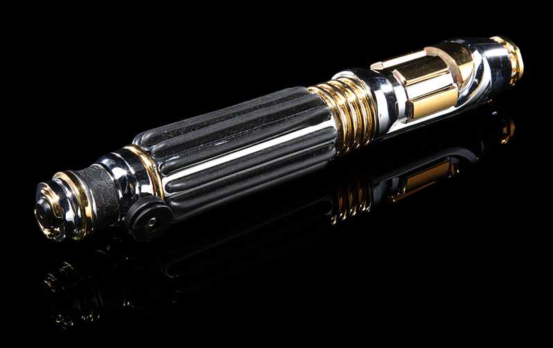 Mace Windu lightsaber prop