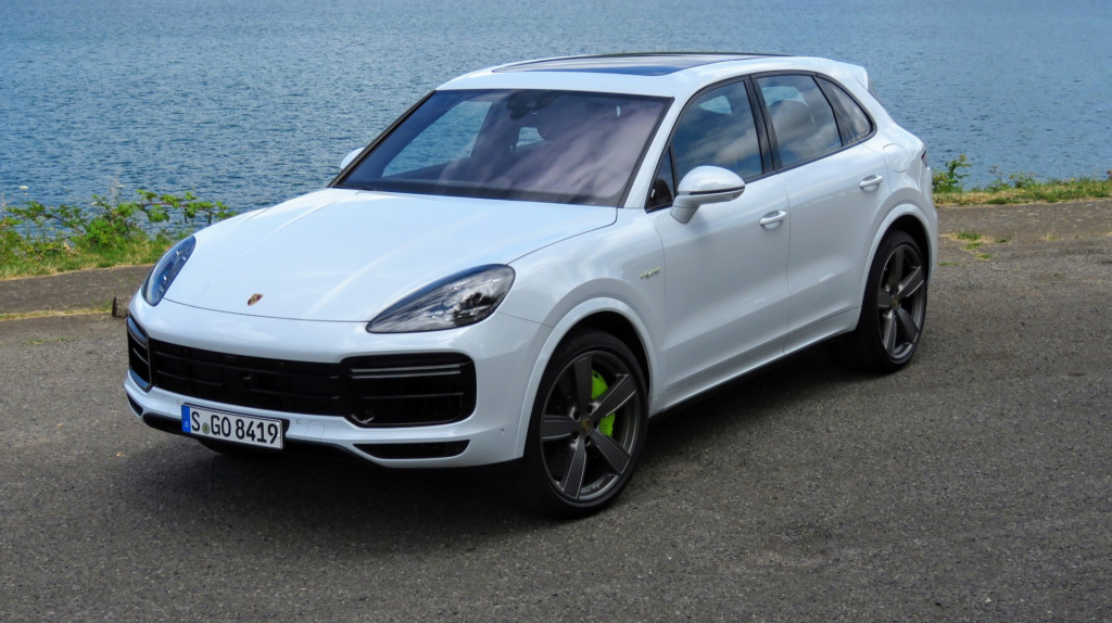 2020 Porsche Cayenne Turbo S E-Hybrid - preview drive