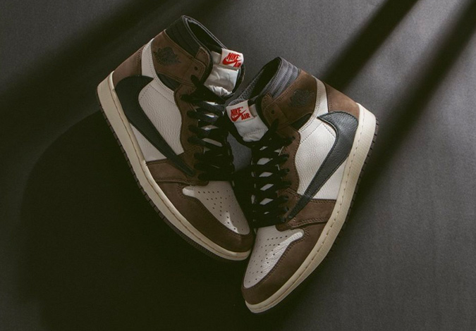 Travis Scott Jordan 1
