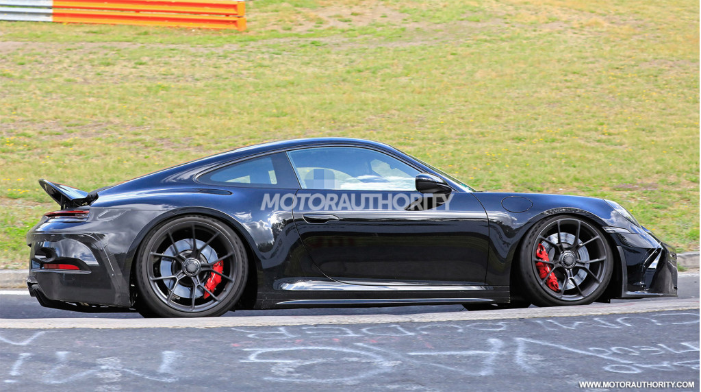 2021 Porsche 911 GT3 Touring spy shots - Photo credit: S. Baldauf/SB-Medien