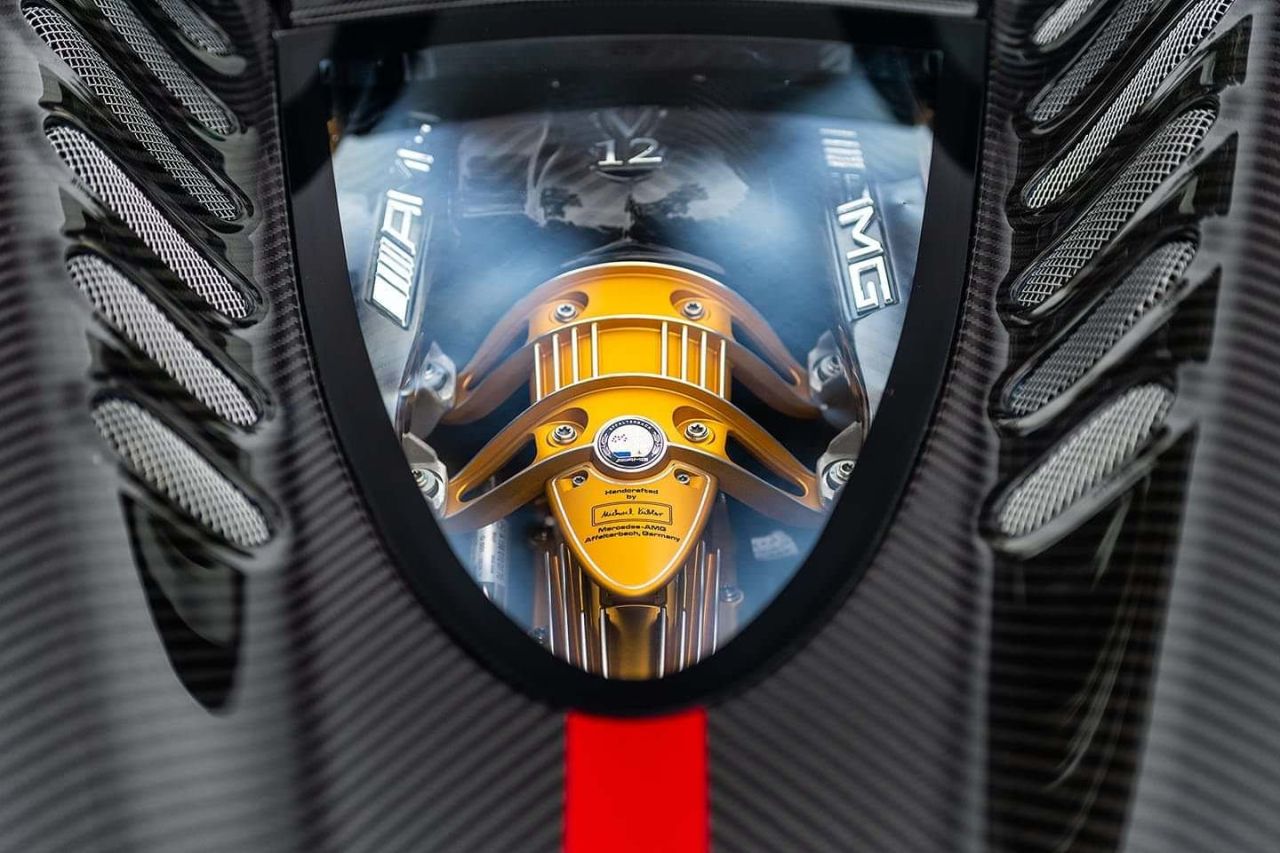 Pagani Huayra V12 engine