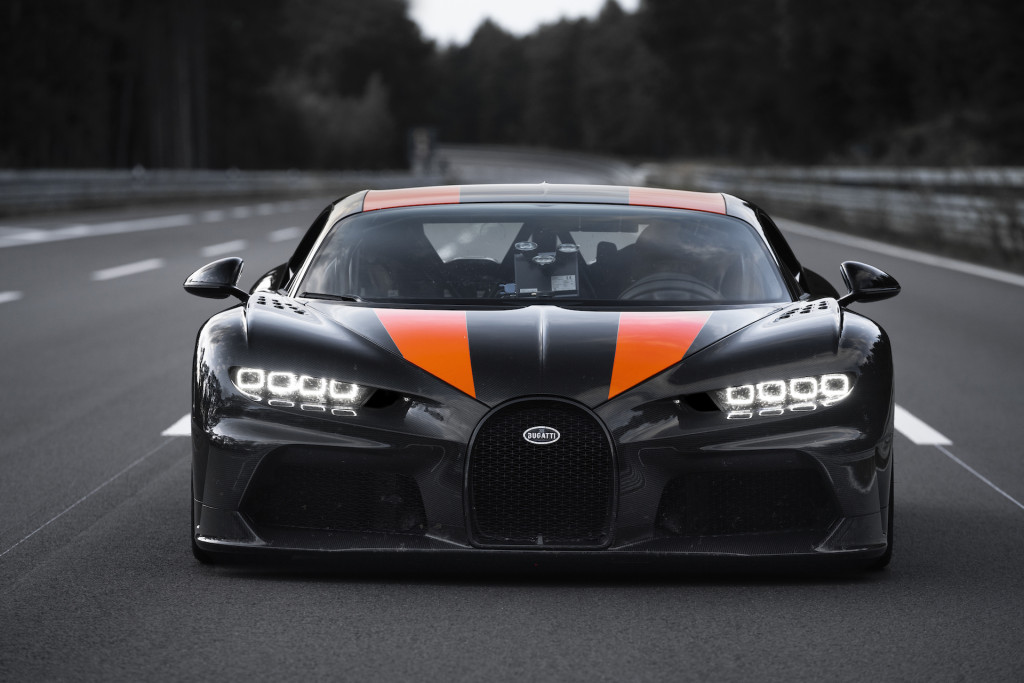 Bugatti Chiron production prototype derivative hits 300 mph Bugatti Chiron production prototype derivative hits 300 mph