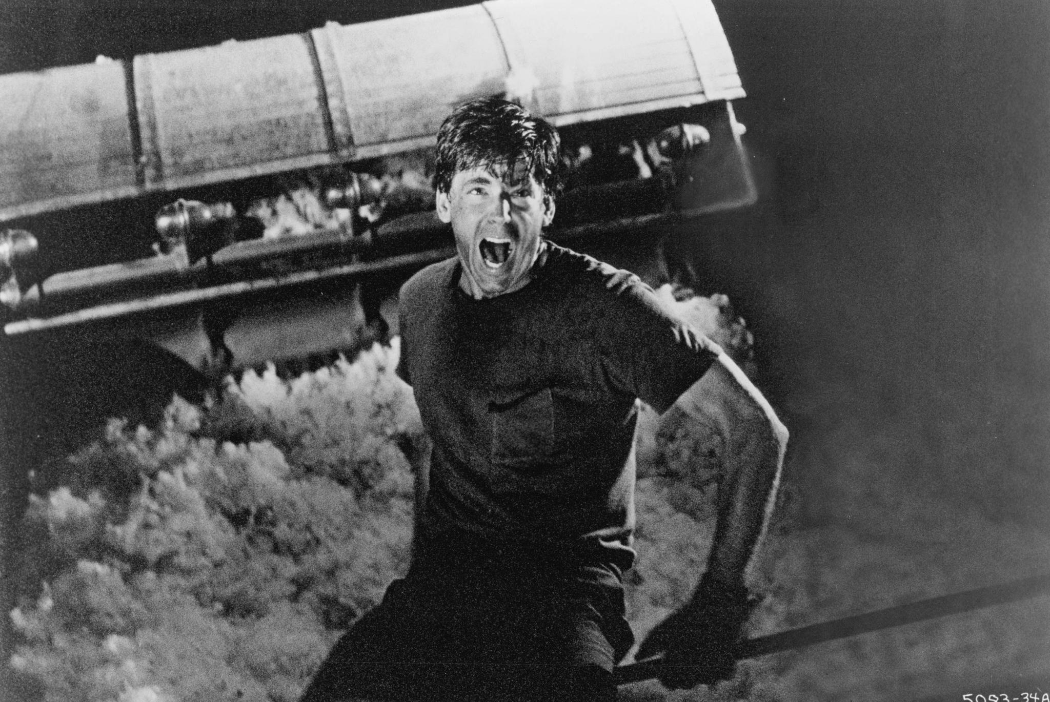 still of brad dourif and andrew divoff in graveyard shift 1990 large picture Ranking: Every Stephen King Adaptation from Worst to Best