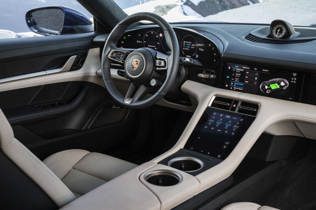 2020 Porsche Taycan 2020 Porsche Taycan