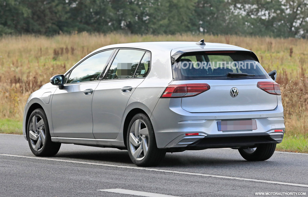 2020 Volkswagen Golf GTE spy shots - Photo credit: S. Baldauf/SB-Medien