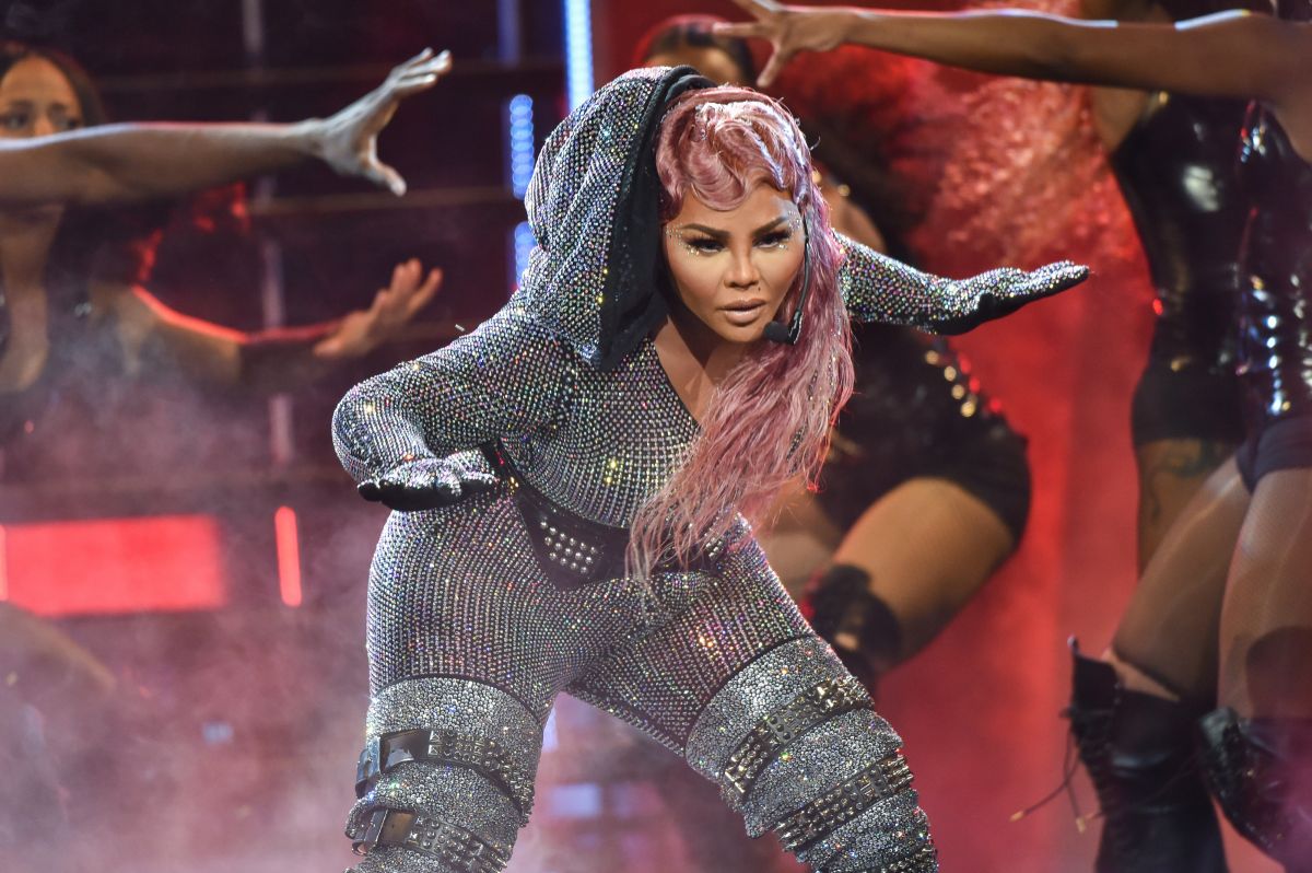 Rapper Lil Kim performs onstage at the 2019 BET Hip Hop Awards at Cobb Energy Performing Arts Centre on October 05, 2019 in Atlanta, Georgia. (Photo by Aaron J. Thornton/WireImage)