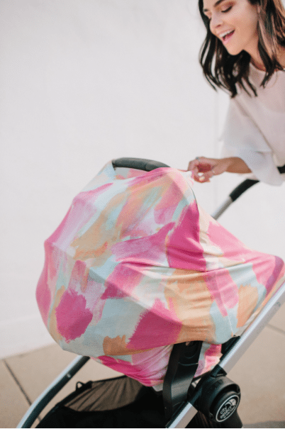 Gifts ideas for pregnant women: 3-in-1 nursing cover scarf