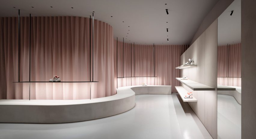 ASH Mallorca shoe store by Francesc Rifé Studio