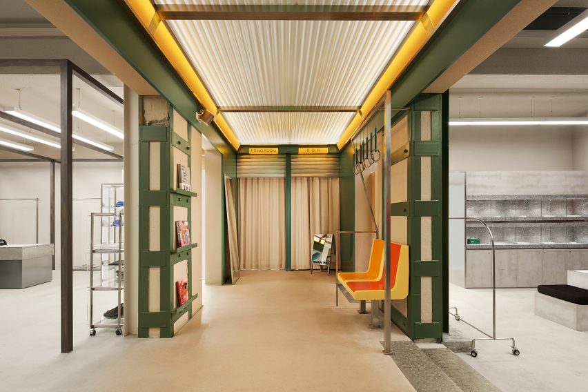 Canal St store by Sò Studio