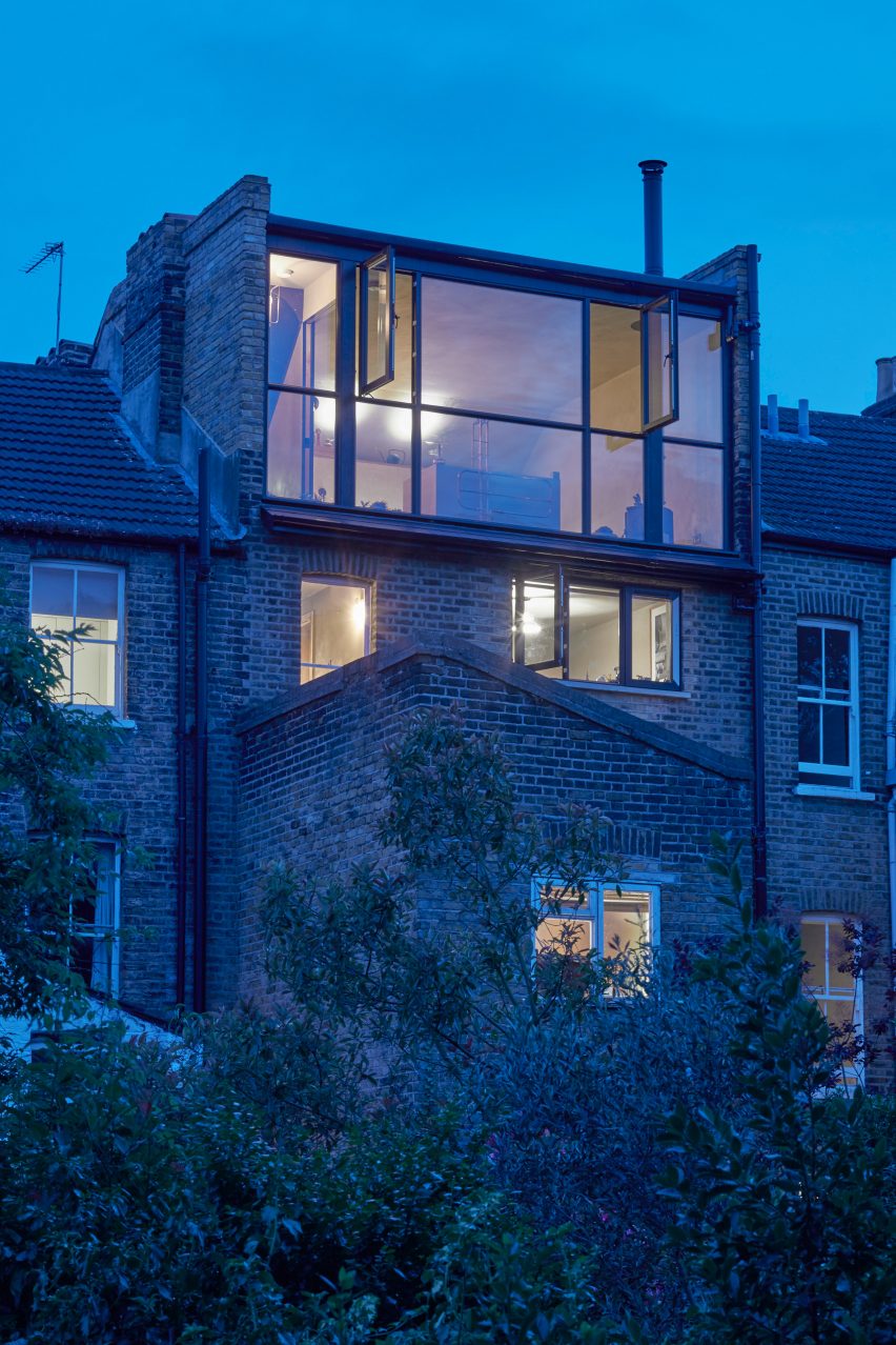London loft extension for Edmund Sumner and Yuki Sumner by Szczepaniak Astridge